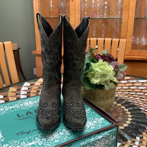 Gorgeous head turning Lane Cowboy boots. EUC - Picture 3 of 4